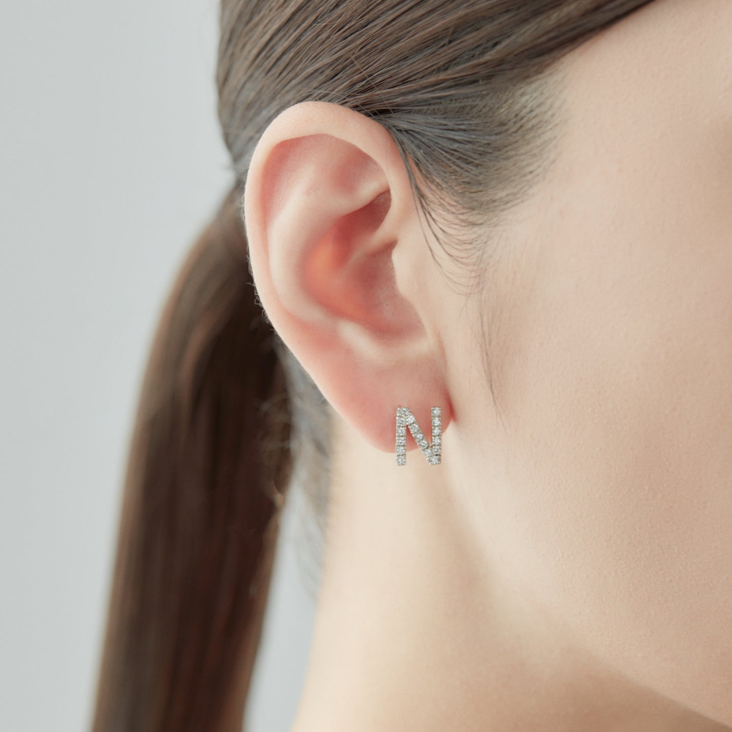 Symbol Pierced earring "N"