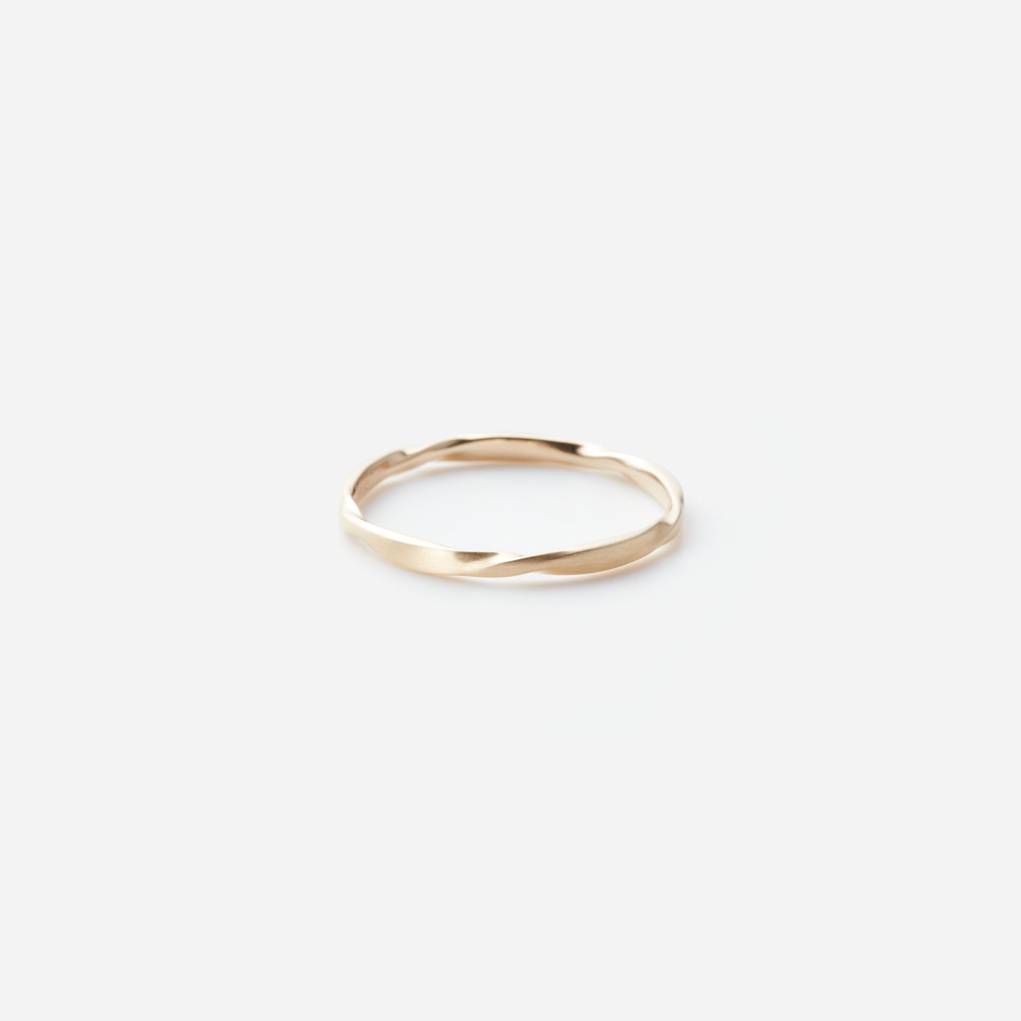 Layered Ring "Ribbon"