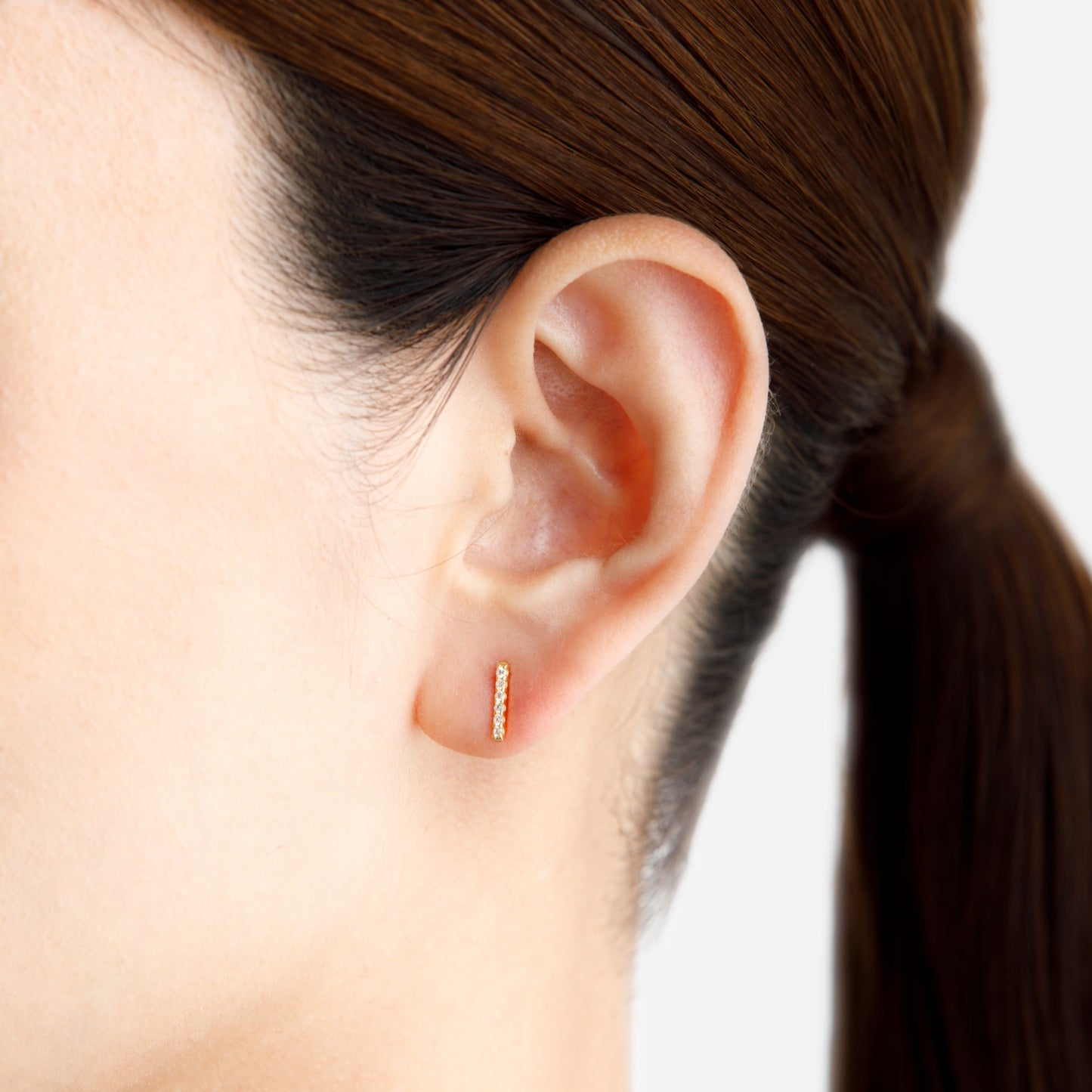 Linear Pierced earring "Bar medium"
